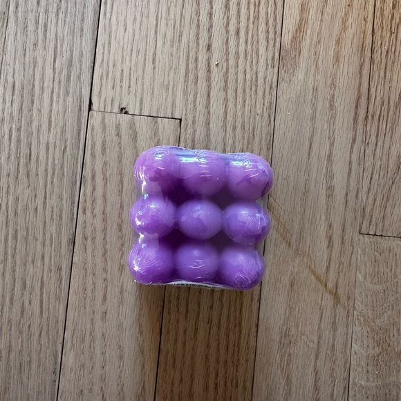 Lavender Fields Bubble Candle - Unopened New in Wrapping / NWT - Picture 5 of 7